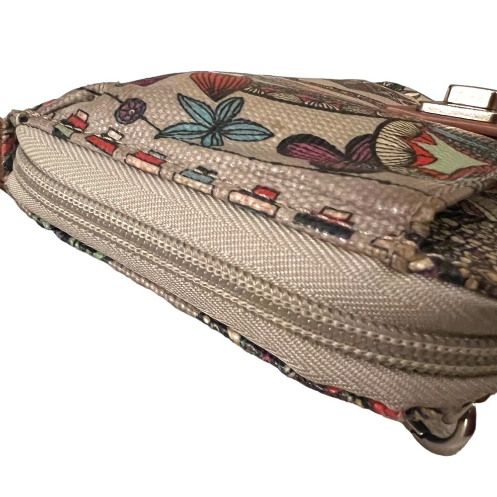 SAKROOTS Large Smartphone Wallet with Crossbody Strap Tan Multi - Picture 7 of 12